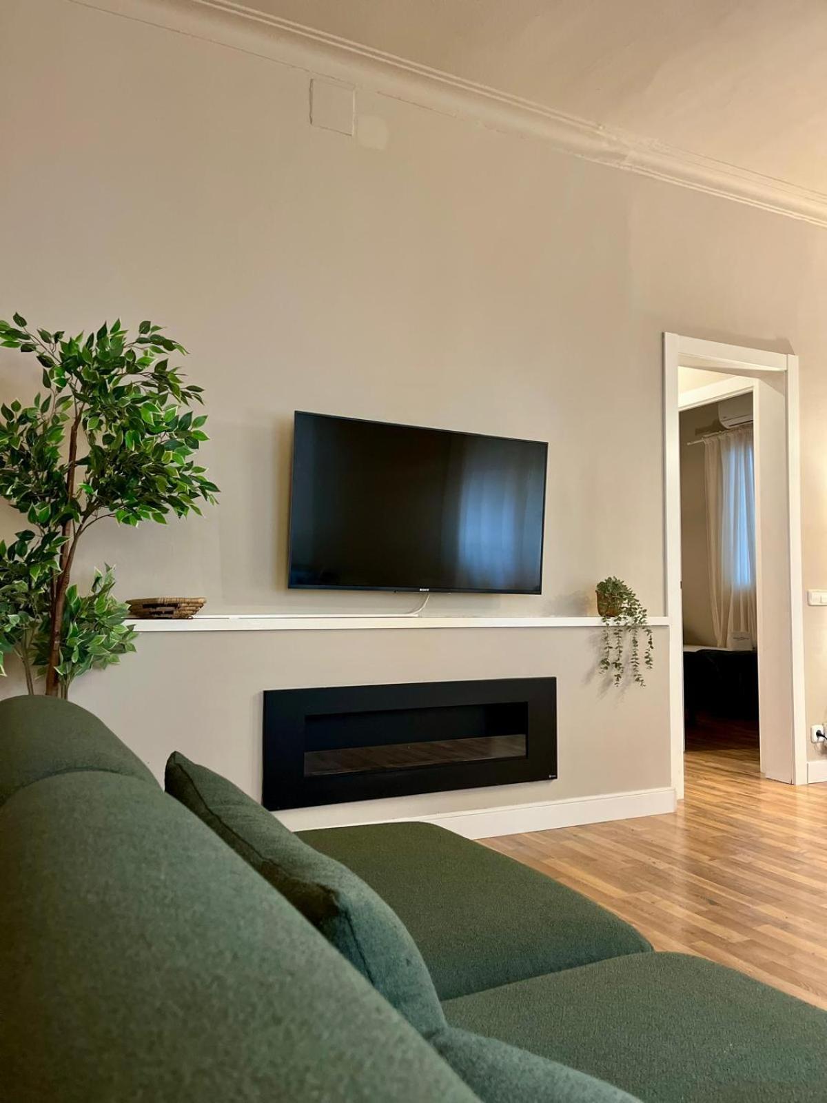 Sagrada Familia Secret Apartment บาร์เซโลนา ภายนอก รูปภาพ