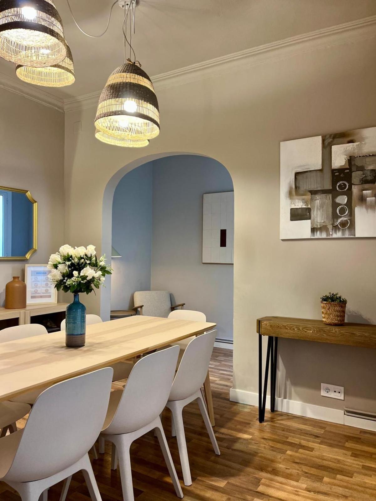 Sagrada Familia Secret Apartment บาร์เซโลนา ภายนอก รูปภาพ