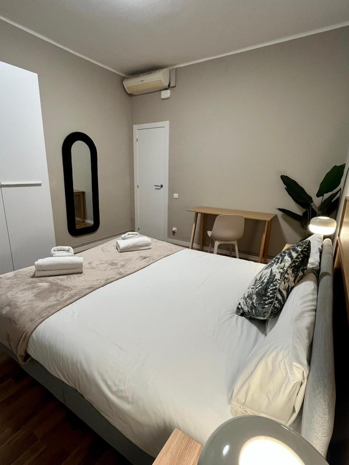 Sagrada Familia Secret Apartment บาร์เซโลนา ภายนอก รูปภาพ